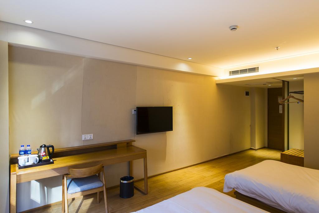 Ji Hotel Shanghai Hongqiao Zhongshan West Road Exterior foto